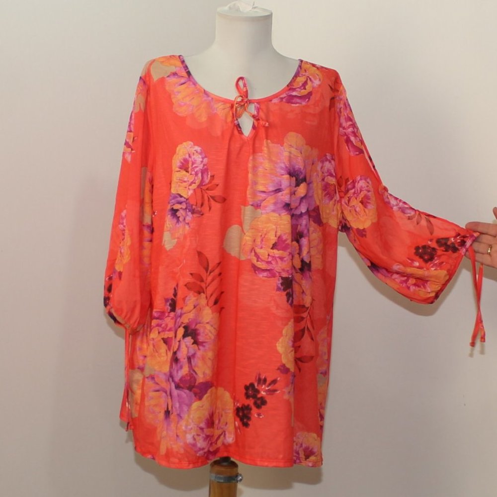 Catherines Coral Floral Tie Neck Tunic 1X I339